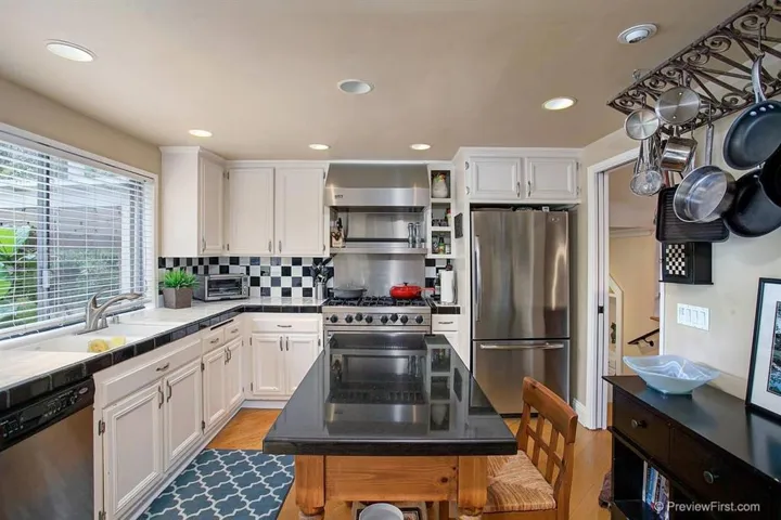 Ample space and Light