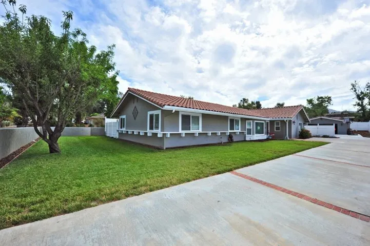 23820 Oak Meadow Dr, Ramona, California 92065
