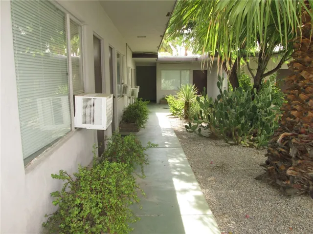 1020 N Indian Canyon Drive, Palm Springs, California 92262