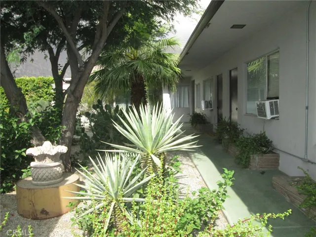 1020 N Indian Canyon Drive, Palm Springs, California 92262