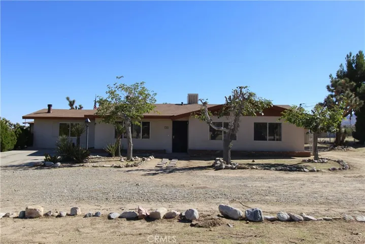 7465 Valley Vista Avenue, Yucca Valley, California 92284