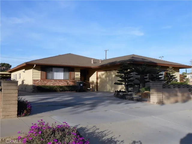 839 CHURCH ST.: LARGER 3BR, +BONUS RM, 2300+ Sq Ft, 2.5BA, 2GA