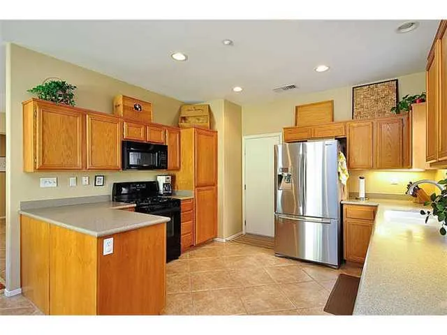 1232 Corte Zafiro, San Marcos, California 92069
