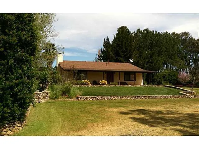 699 Rancho Trails, Ramona, California 92065