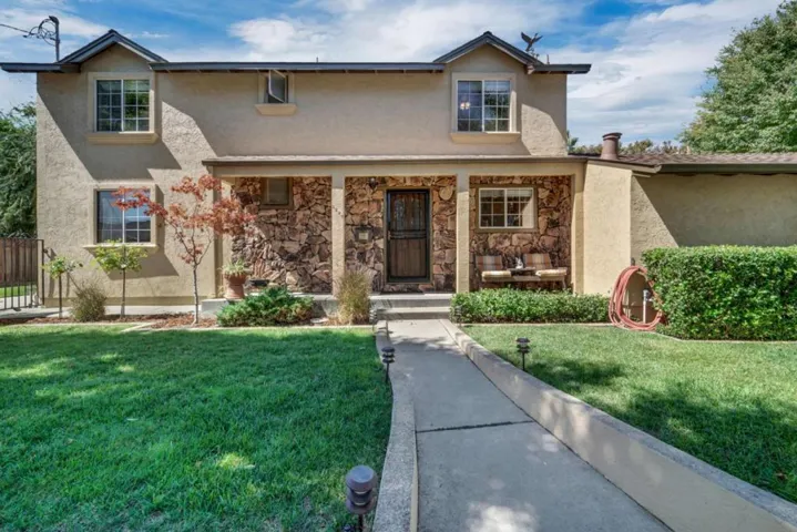 2209 Montezuma Drive, Campbell, California 95008