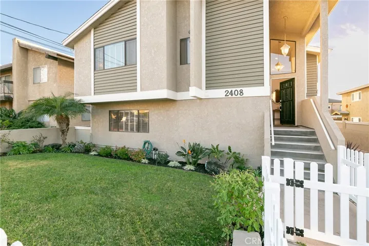 2408 Rockefeller Lane 1, Redondo Beach, California 90278