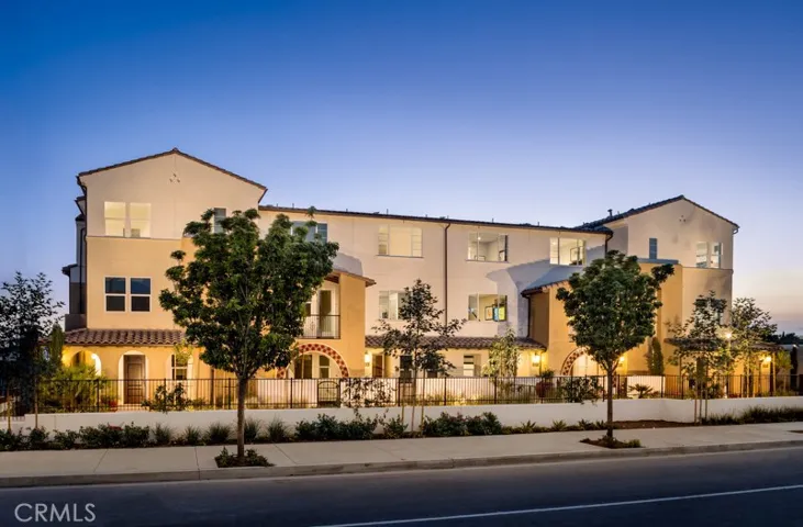 2467 S Loom Court, Anaheim, California 92802