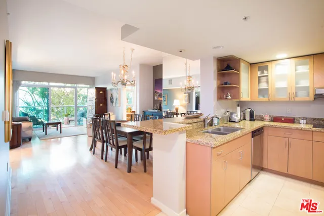 13700 Marina Pointe Drive 503, Marina Del Rey, California 90292