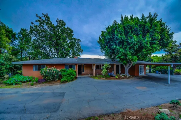 705 Hamilton Lane, Fallbrook, California 92028