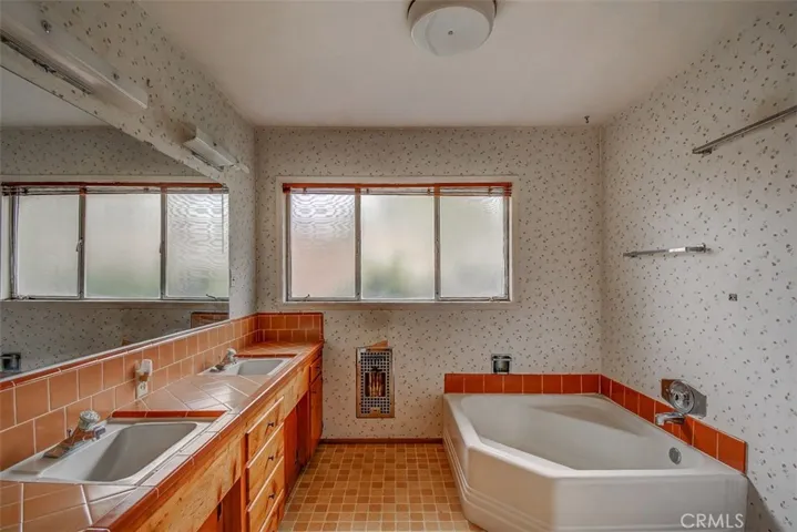 705 Hamilton Lane, Fallbrook, California 92028