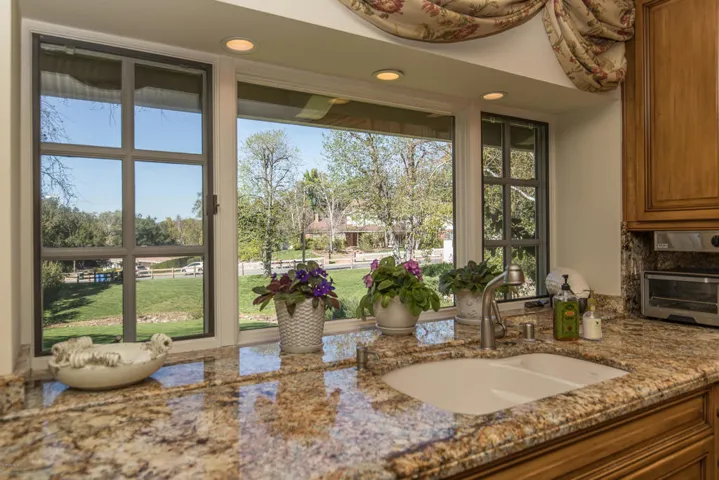 31730 Saddletree-31