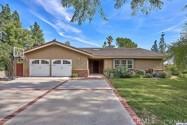 5386 Harter Lane, La Canada Flintridge, California 91011