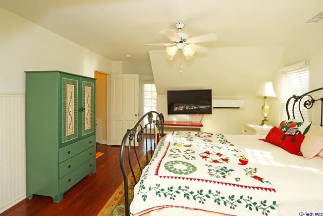 1254 Graynold Avenue, Glendale, California 91202