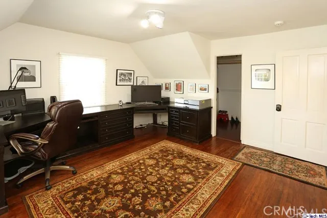 1254 Graynold Avenue, Glendale, California 91202