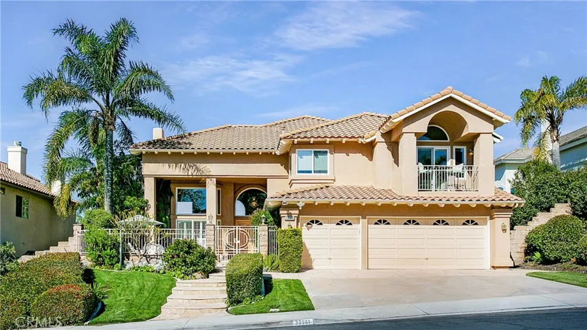 Welcome to 32981 Pinnacle Drive