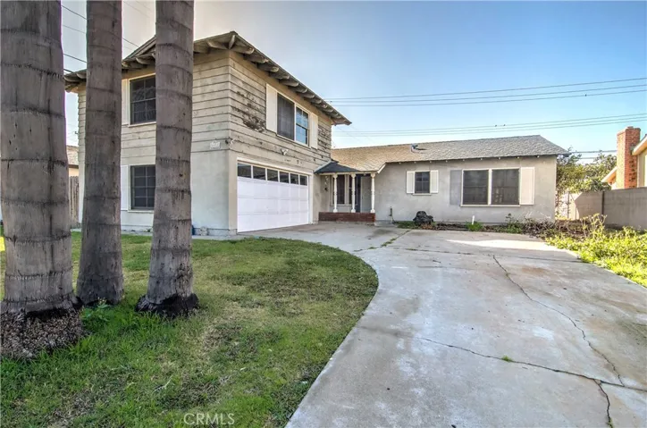 Nice setback from the street with large driveway for lots of off-street parking and many landscape possibilities...come check us out and dream big!