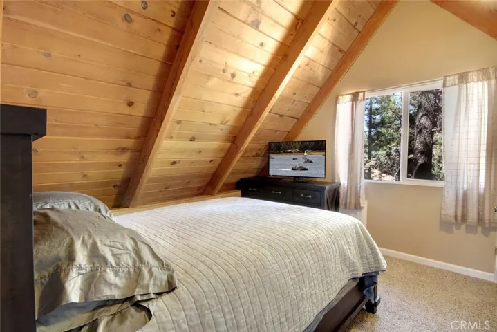 2061 6th Lane, Big Bear, California 92314