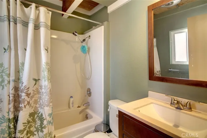 2061 6th Lane, Big Bear, California 92314