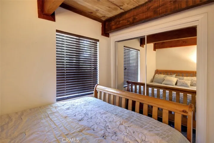 2061 6th Lane, Big Bear, California 92314