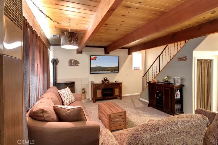 2061 6th Lane, Big Bear, California 92314