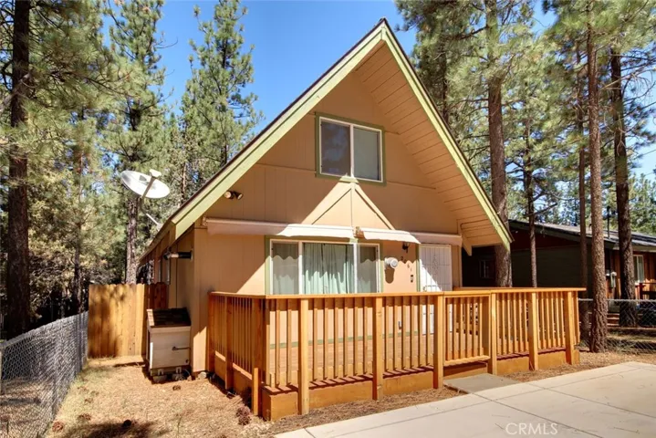 2061 6th Lane, Big Bear, California 92314