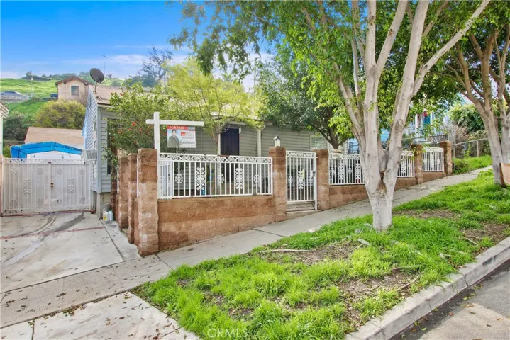 4470 Bowman Boulevard, El Sereno, California 90032