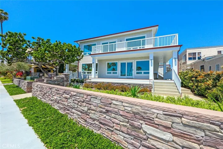 376 Cliff Drive E, Laguna Beach, California 92651