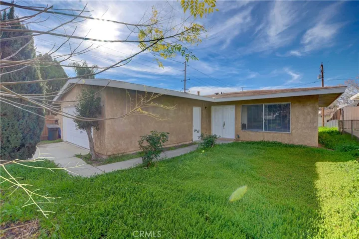 403 Adobe Street, Lake Elsinore, California 92530