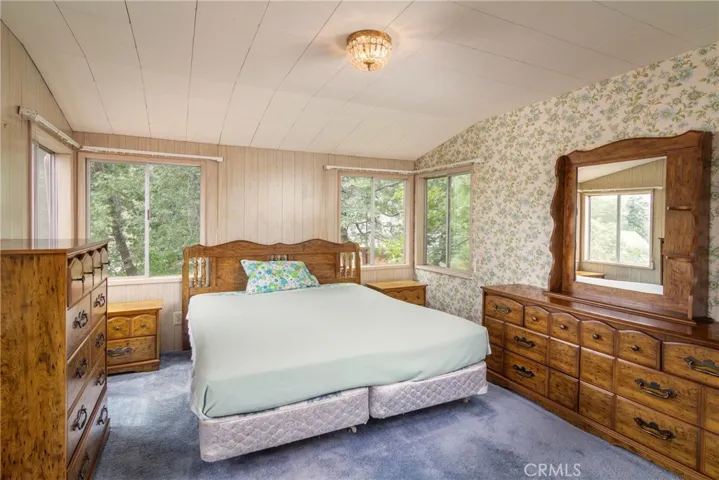 496 Emerald Drive, Lake Arrowhead, California 92352