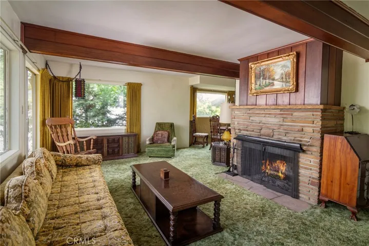 496 Emerald Drive, Lake Arrowhead, California 92352