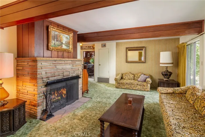 496 Emerald Drive, Lake Arrowhead, California 92352