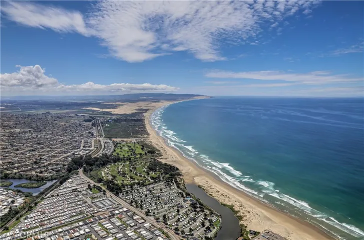 North to south facing views of the nearby coastline from Pismo Beach into Oceano Dunes.