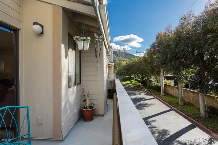 6458 Twin Cir Ln Simi Valley-large-014-2
