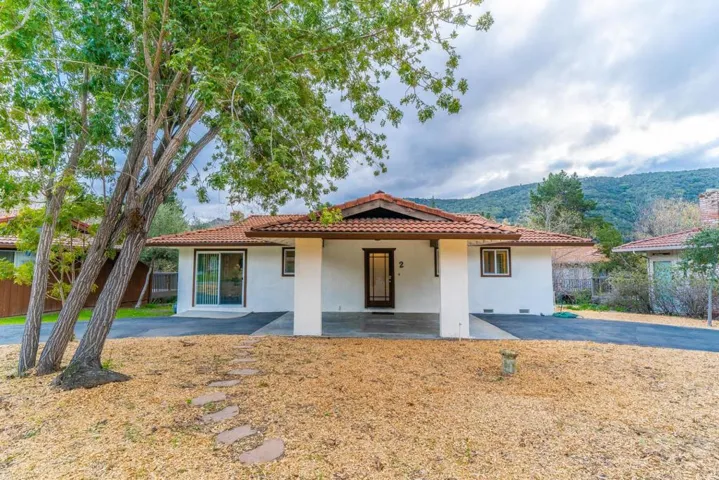 2 Laguna Robles, Carmel Valley, California 93924