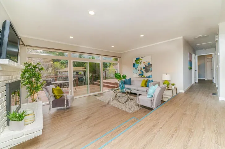 2 Laguna Robles, Carmel Valley, California 93924