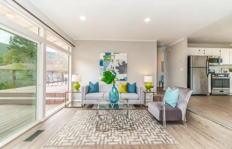 2 Laguna Robles, Carmel Valley, California 93924