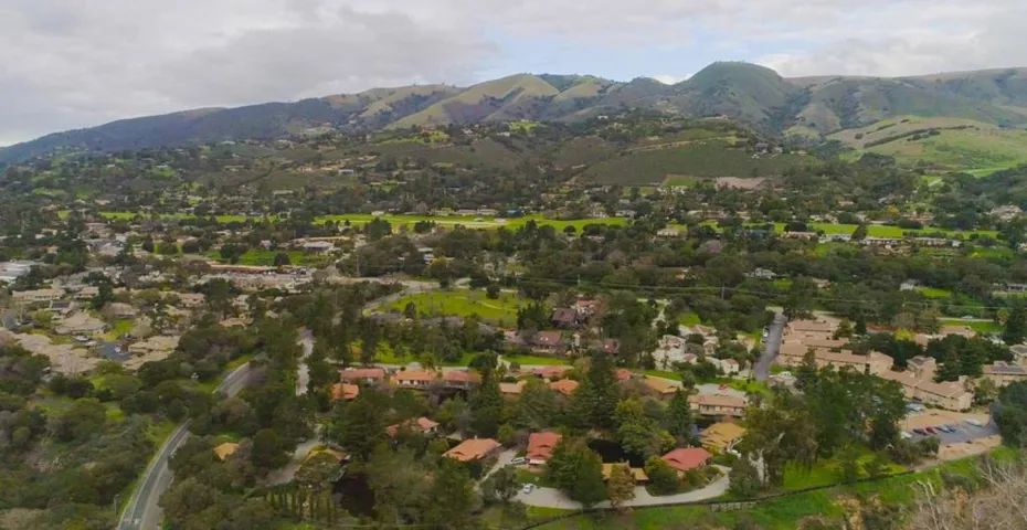 2 Laguna Robles, Carmel Valley, California 93924