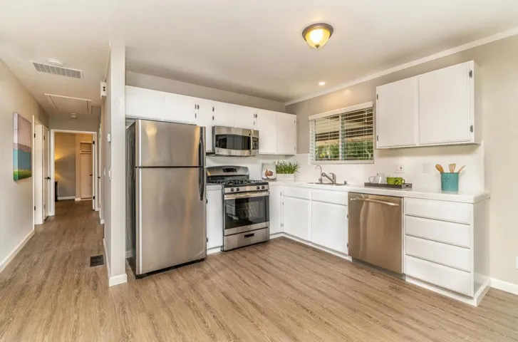 2 Laguna Robles, Carmel Valley, California 93924