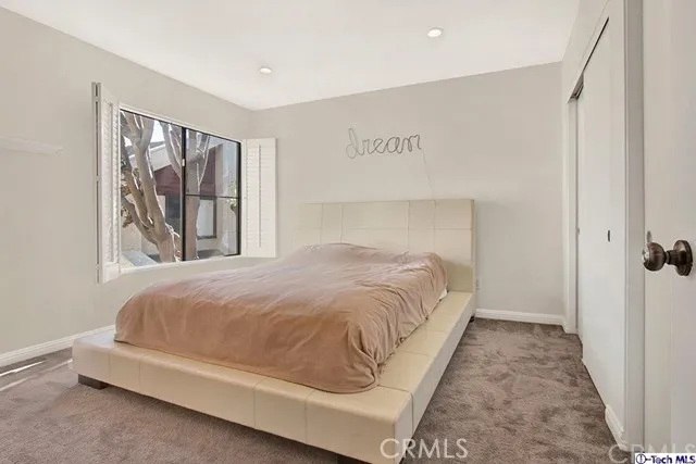 1244 Valley View Road 102, Glendale, California 91202