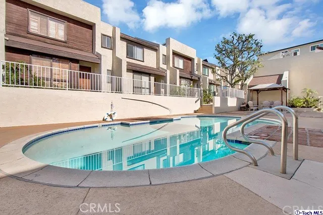1244 Valley View Road 102, Glendale, California 91202
