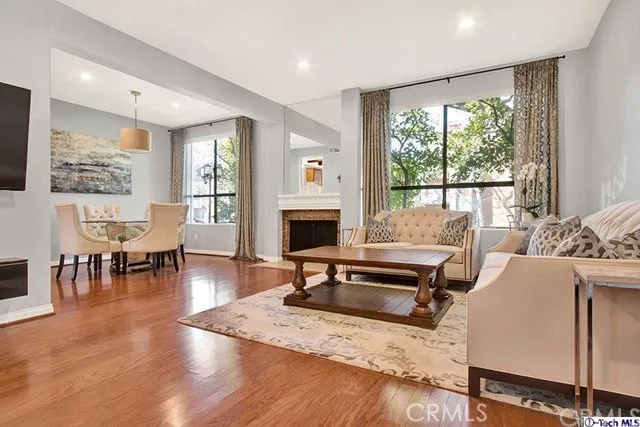 1244 Valley View Road 102, Glendale, California 91202