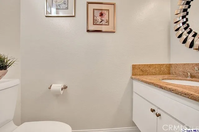 1244 Valley View Road 102, Glendale, California 91202