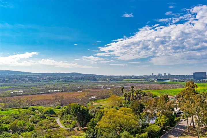8111 Scholarship, Irvine, California 92612