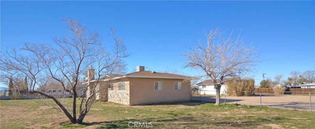 23184 Pahute Road, Apple Valley, California 92308