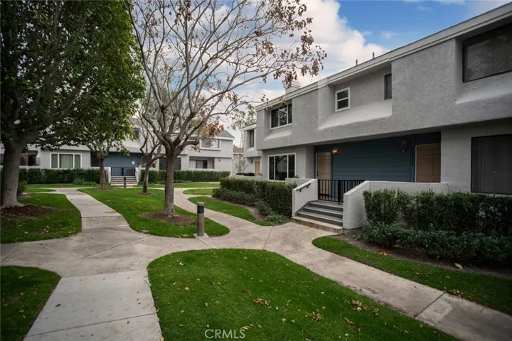 26424 Waterford Circle, Lake Forest, California 92630