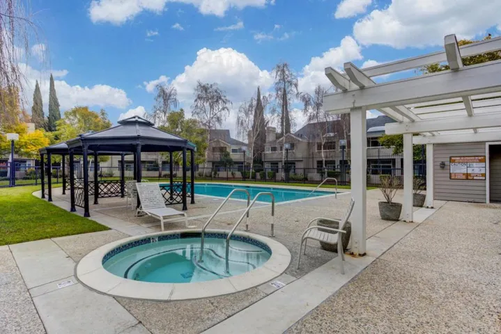 1785 Parkview Green Circle, San Jose, California 95131