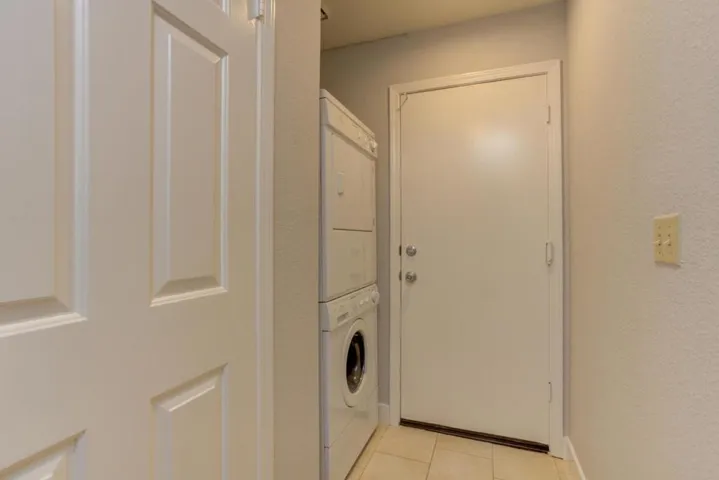 1785 Parkview Green Circle, San Jose, California 95131