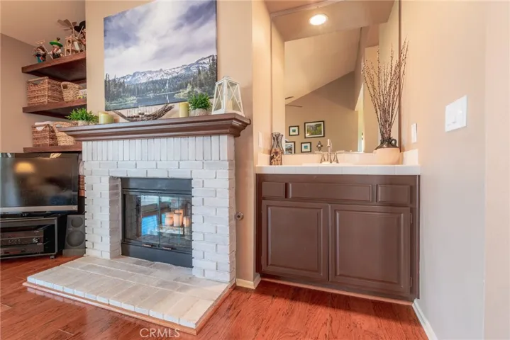 41304 Crispi Lane, Lancaster, California 93551