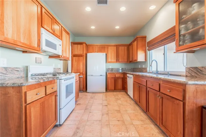 41304 Crispi Lane, Lancaster, California 93551