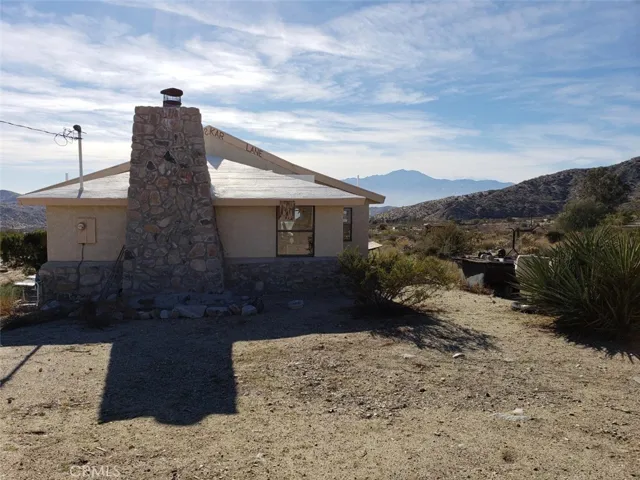 50696 Oskar Lane, Morongo Valley, California 92256
